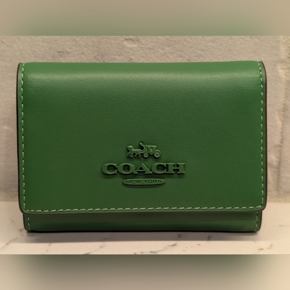 Coach Micro Wallet - NWT - Green 4x3inch Comes With Coach Box & Shopping Bag